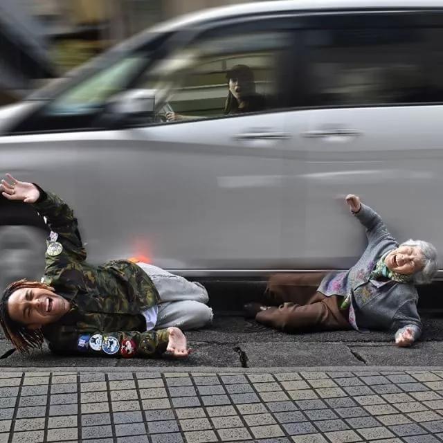 90岁日本老奶奶,酗酒飙车碰瓷,爱上自拍,人生乐趣多了100倍