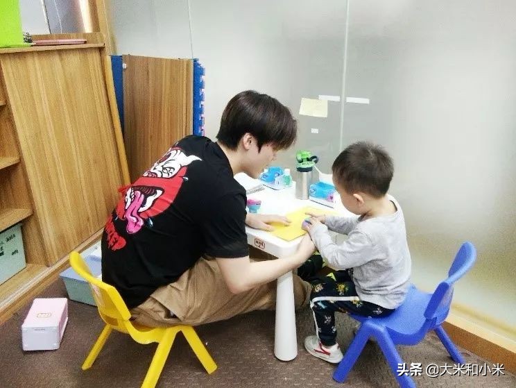 两岁轻度自闭症干预多久可以恢复,两岁宝宝确诊自闭症能自愈吗