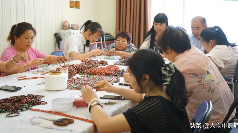 残疾人推广自己的手工艺品,残疾人手工艺品制作工作室简介