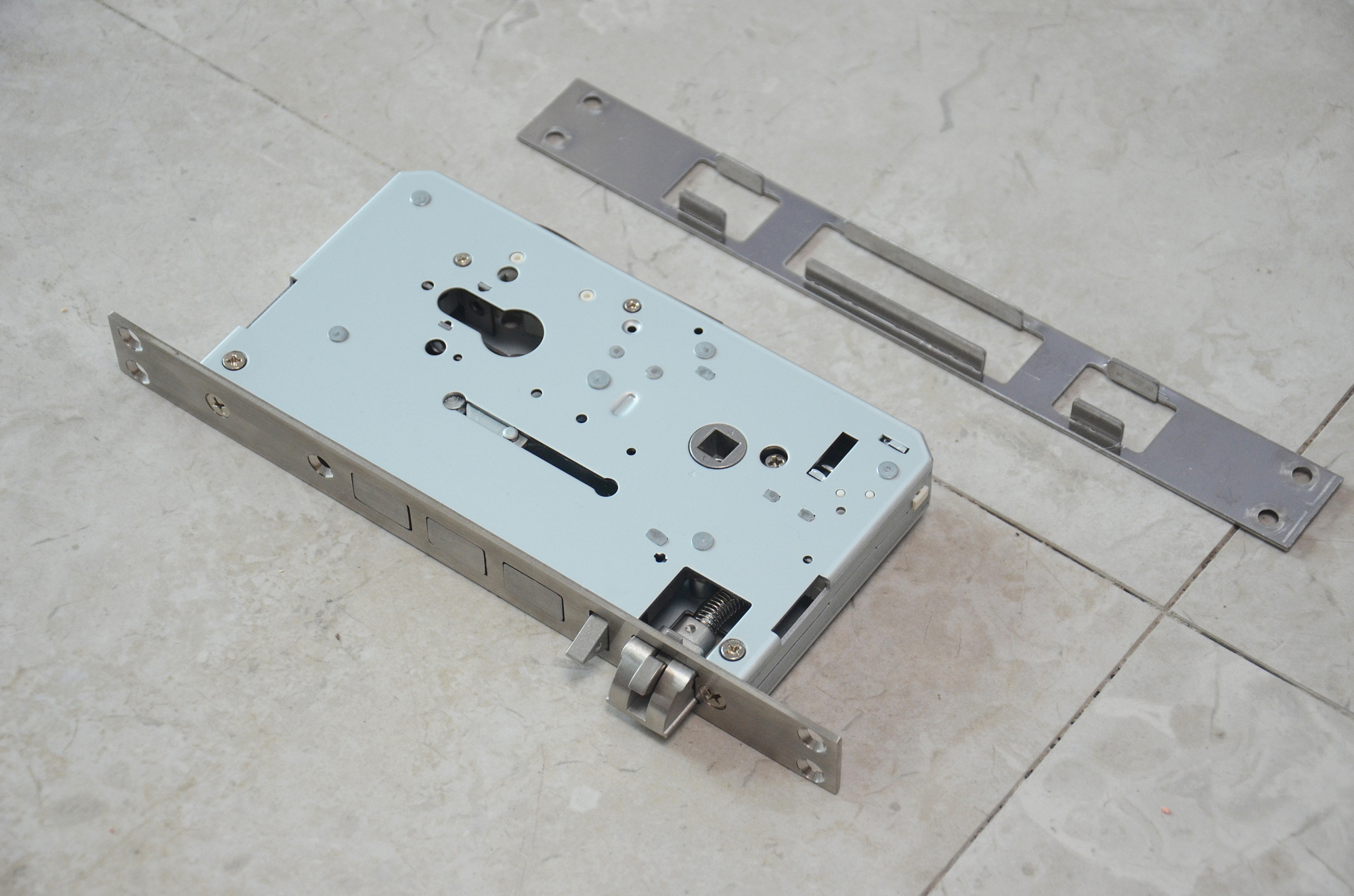 首发899元!小米新品评测:高配低价,年轻人的第一款智能门锁?