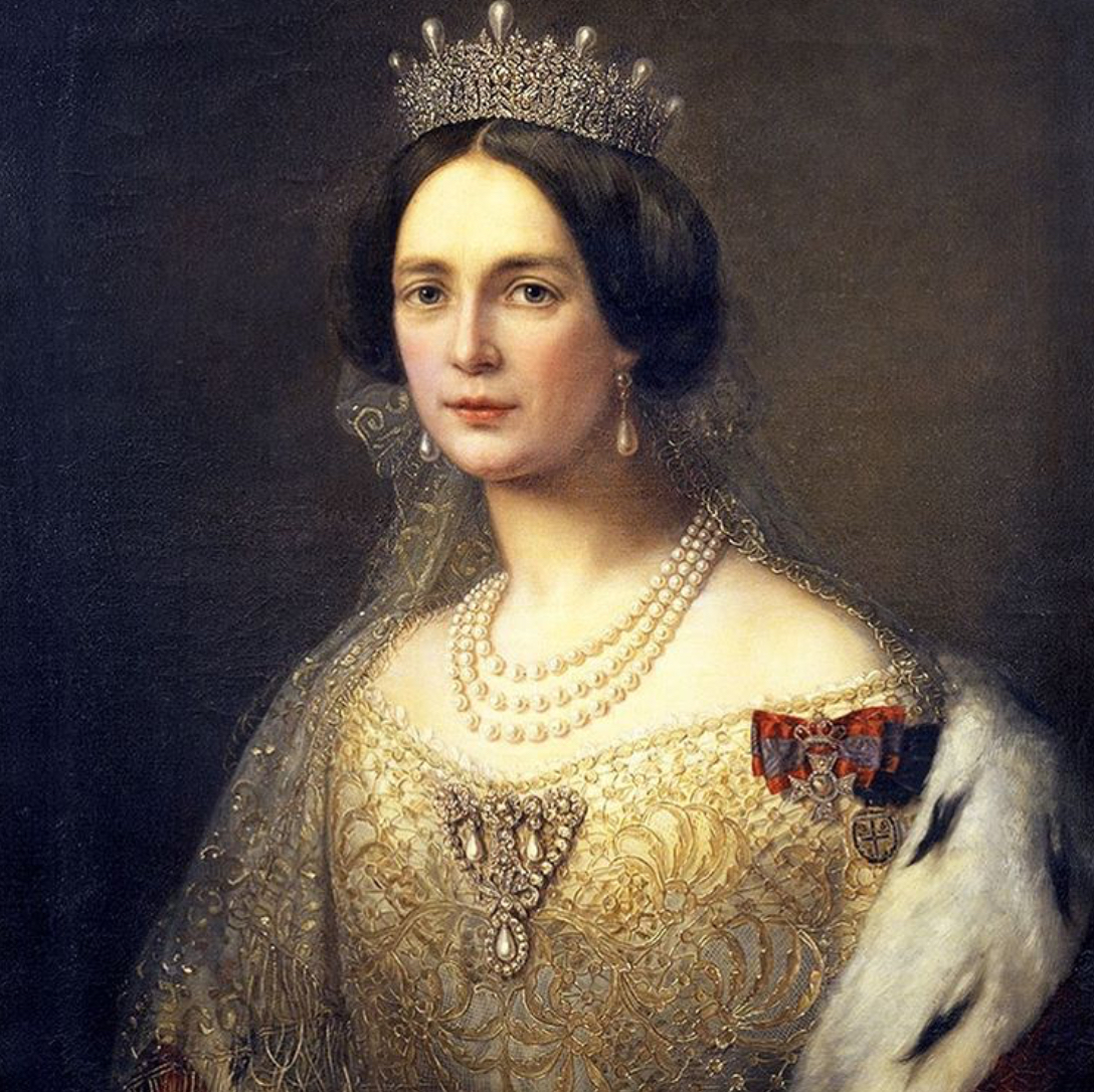 顶级奢华蓝宝石珠宝欣赏,珠宝鉴赏来自英国皇室的珠宝珍藏