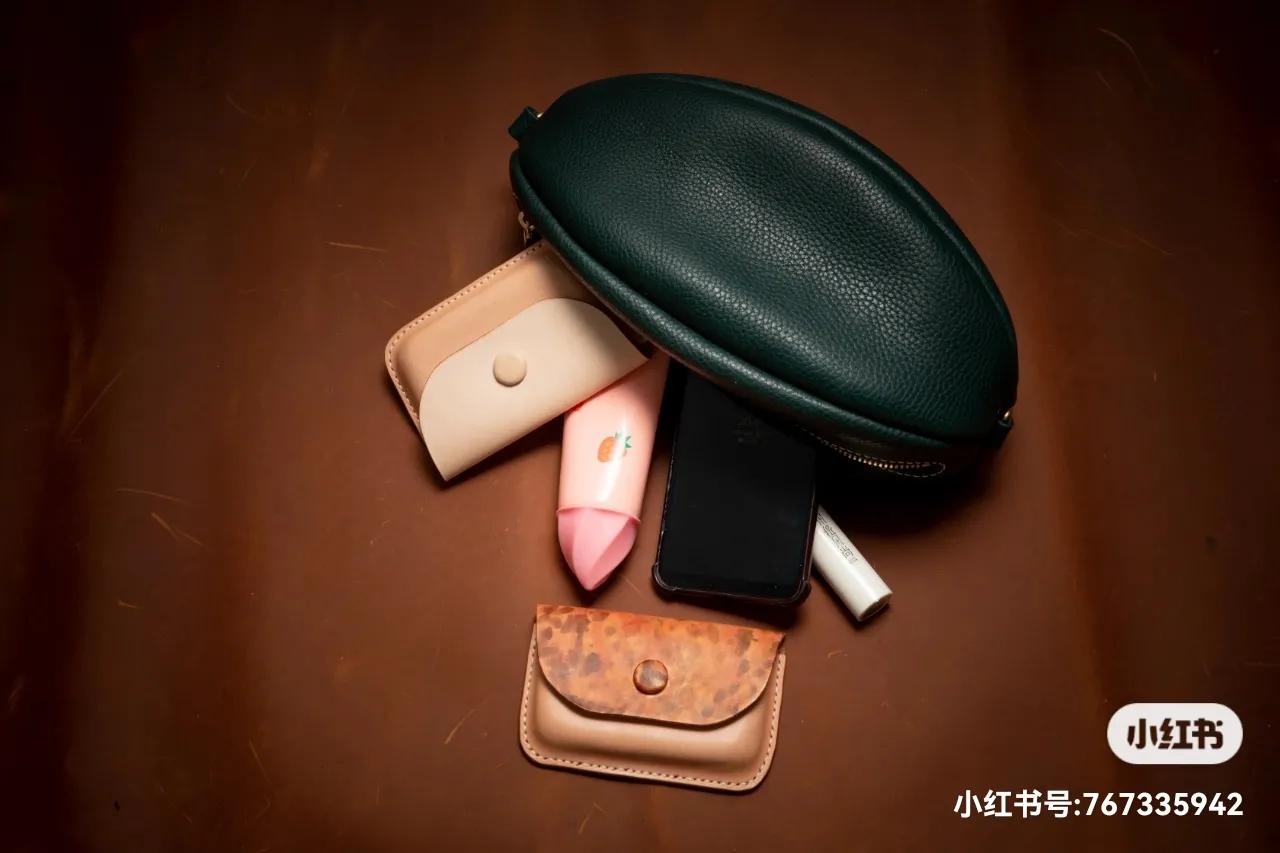 手工皮具橄榄球包制作,橄榄球型包包制作