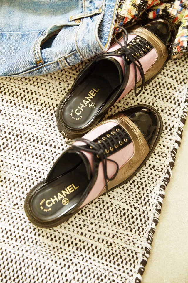 打开韩国潮模IreneKim的衣橱，原来她有这些Chanel的特别款