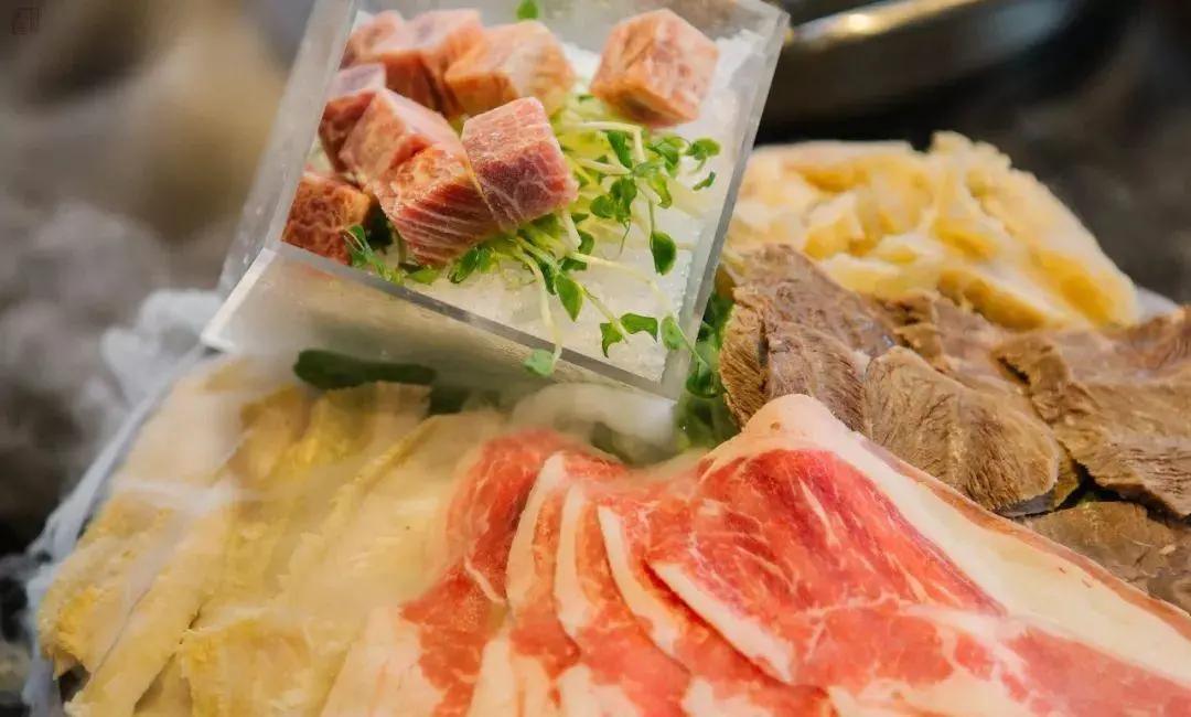 小肥羊火锅餐厅现如今存在的现状,小肥羊火锅是不是走下坡路