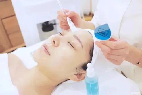 美容院员工总是招了就“跑”,怎么做才能留住他们的“心”?