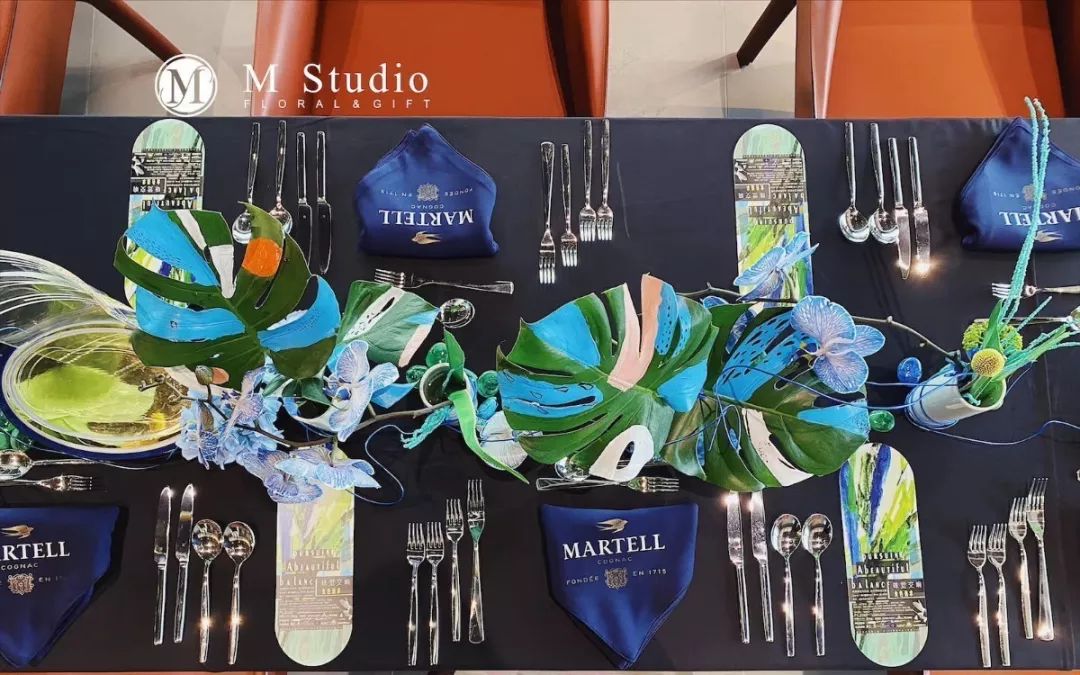 一不小心开了间花店，还和各种大牌合作，真的香