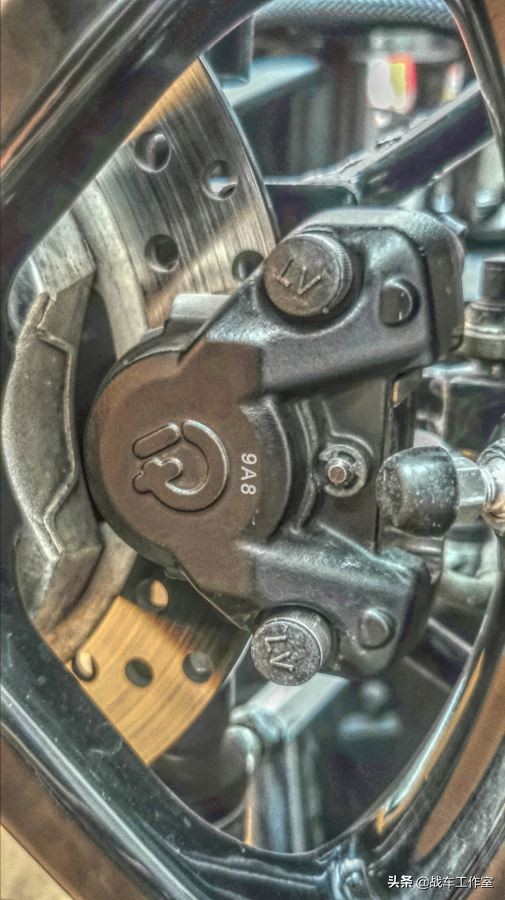 宏佳腾3d350r试驾,宏佳腾3d350r值不值得买