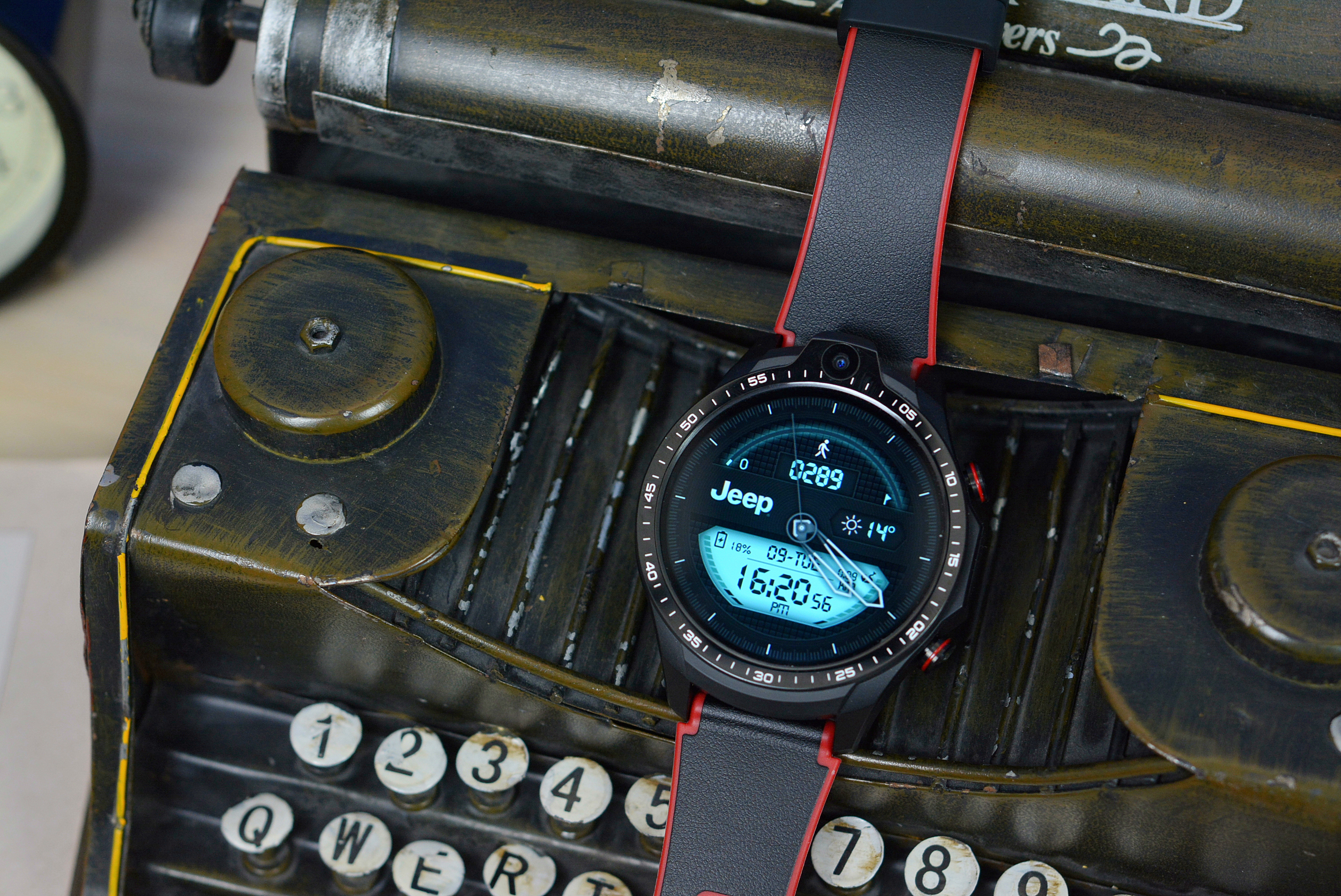 可以打游戏刷手机的智能手表,安卓能打电话的智能手表