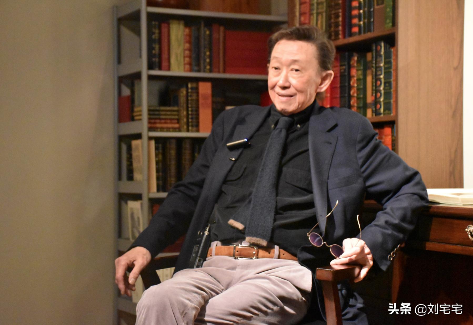 董桥和余秋雨散文比较,董桥散文经典