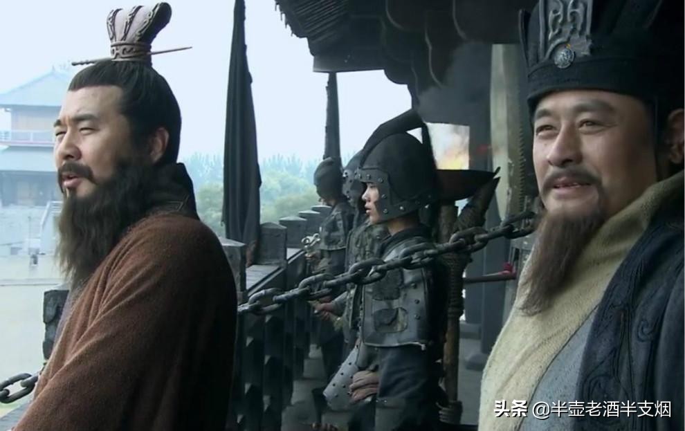 曹操赐荀彧食盒什么目的,用道德经解释曹操