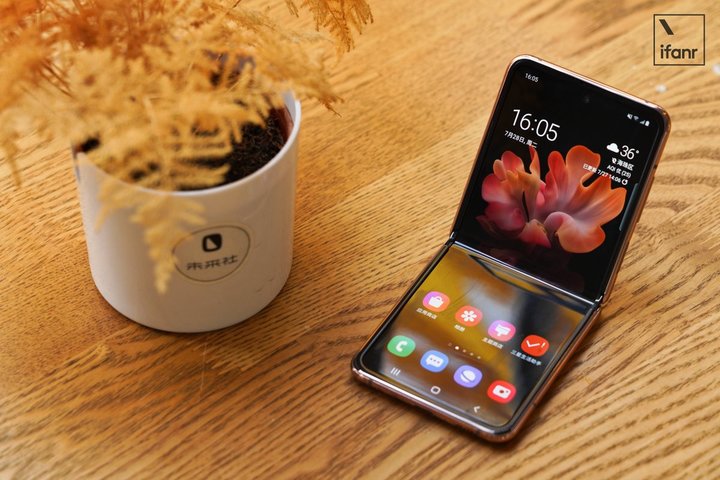 三星GalaxyZFold35G折叠屏手机,三星折叠屏手机galaxyzfold35g