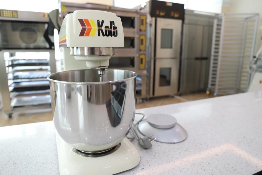 深圳欧米奇专业西点西餐培训院校,欧米奇西点西餐学校哪个地方的好