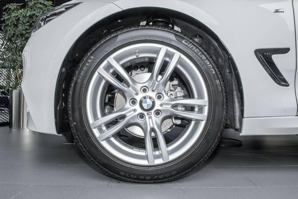 9万公里的宝马3系gt值得买吗,2018年的宝马3系gt能买吗