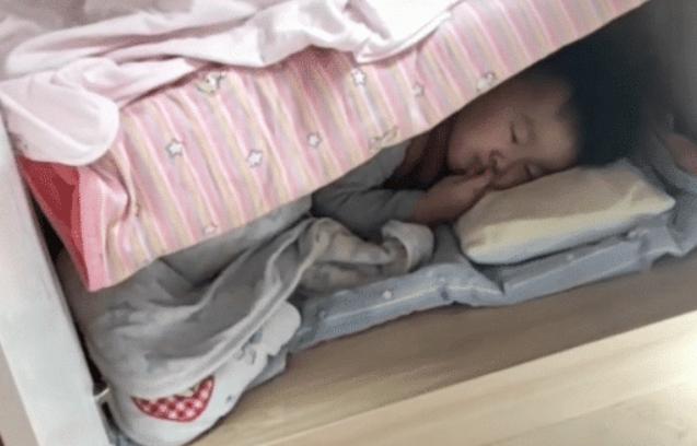 奶爸带孩子火了,奶爸带萌娃玩耍火了