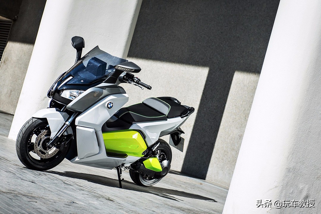 哈雷戴维森livewire电动摩托车,哈雷电动摩托车livewire价格