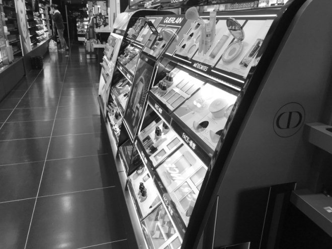 如何自己创业做美妆集合店,创业者如何做美妆项目