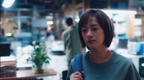 孙俪就是女版邓超，眼睛凸起，眼神凌厉，面相男相，气势凶狠强势