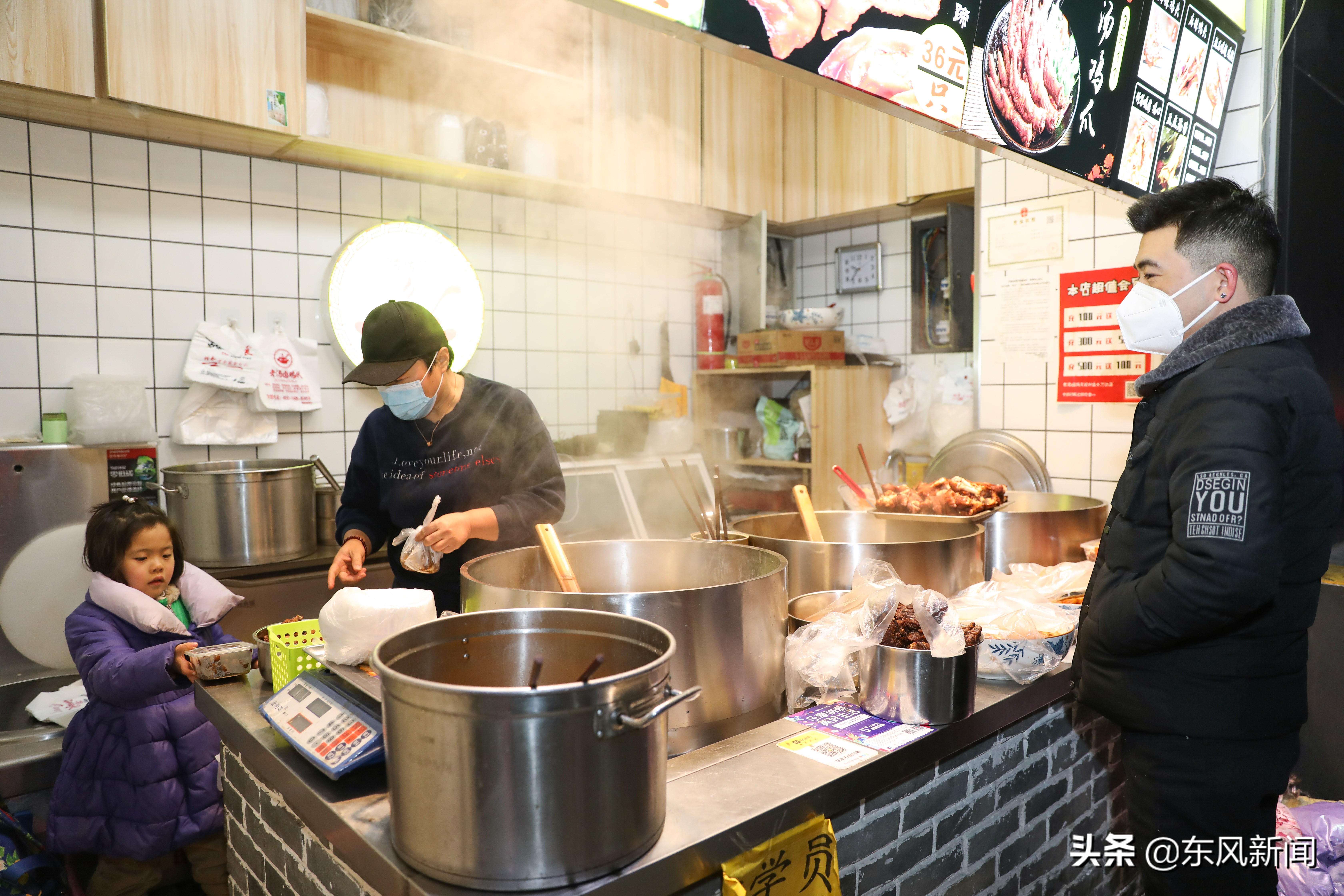 业主艰苦住烂尾楼自救,入住烂尾楼业主视频