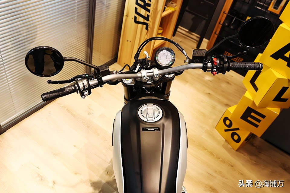 质量好适合女生的复古摩托,杜卡迪最经典的1800cc摩托