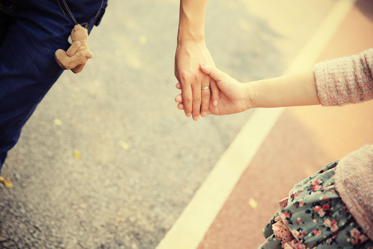 情侣之间没话题怎么办聊些什么,情侣之间没话题怎么办聊前任