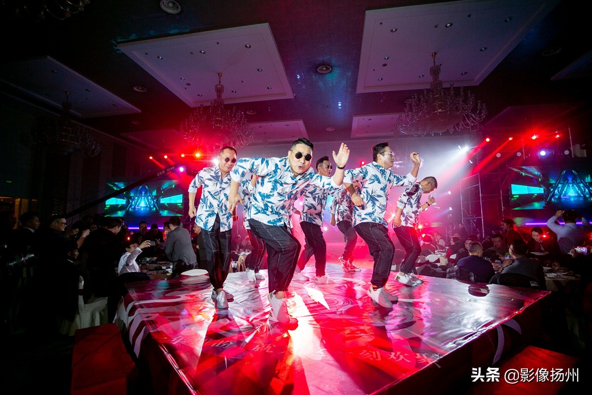 满满的精彩,江都婚礼人办了一场自己的春晚