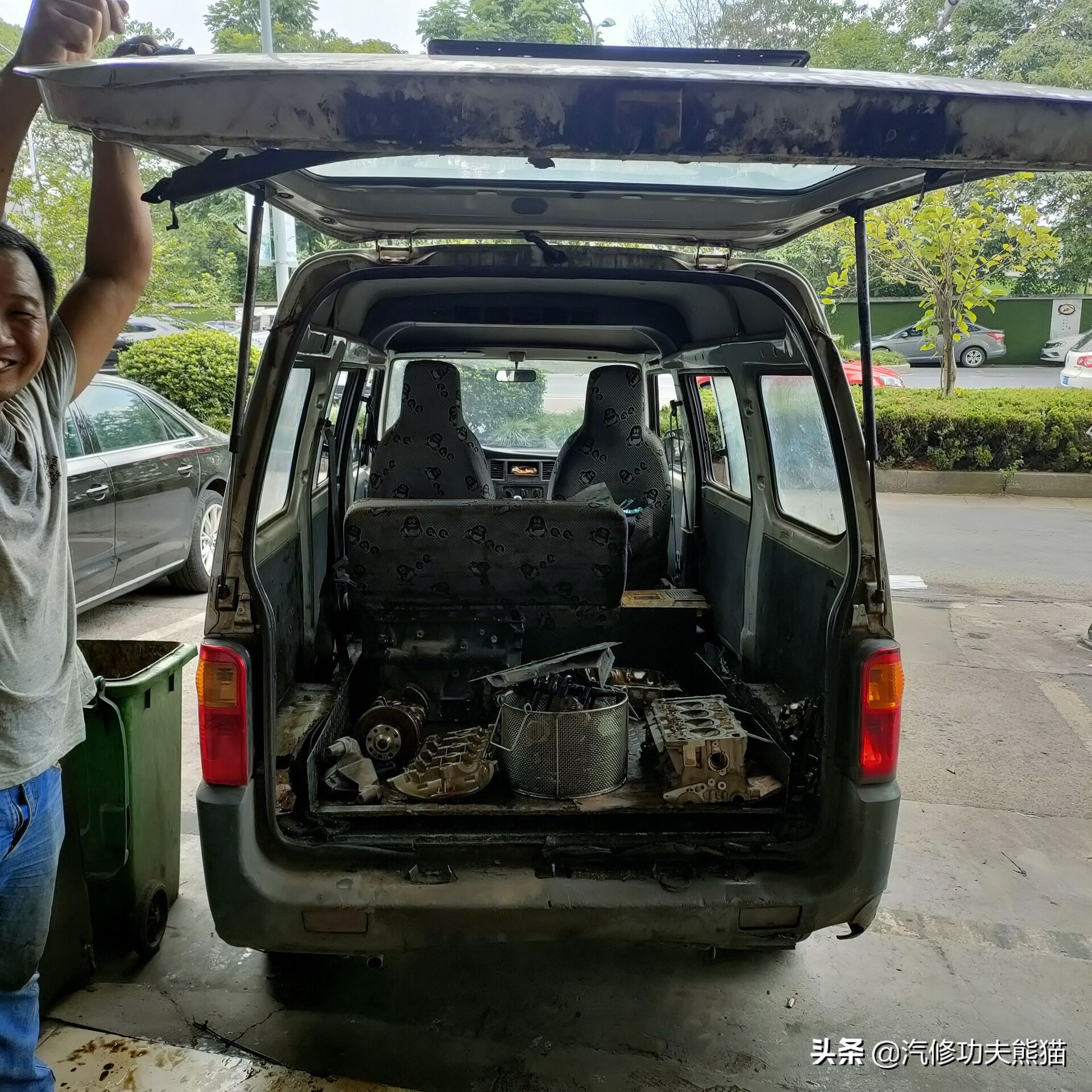 奥迪q5烧机油值不值得买,2015款奥迪q5舒适型烧机油