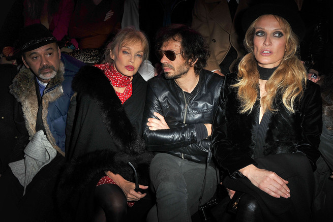 美若天仙却遭家暴毁容,荷兰顶级超模沦落为夜店女郎