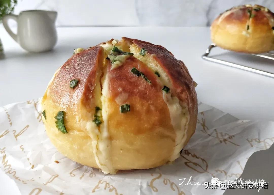 蒜香面包外面脆,蒜香面包松软