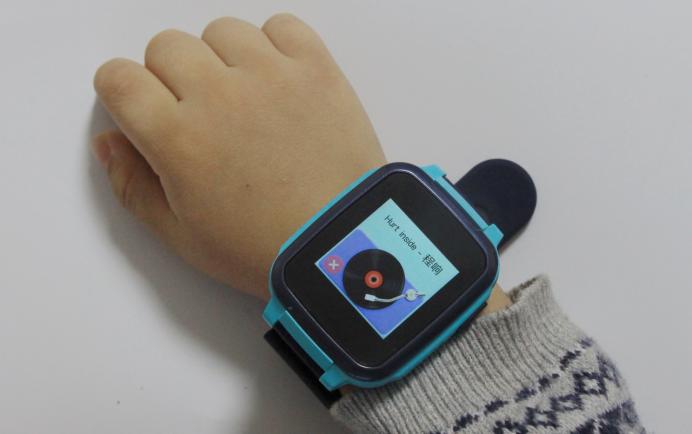 ai智能孩子,AI智能儿童电话手表