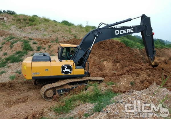 国四2023款约翰迪尔e210挖掘机,约翰迪尔挖掘机e210参数配置