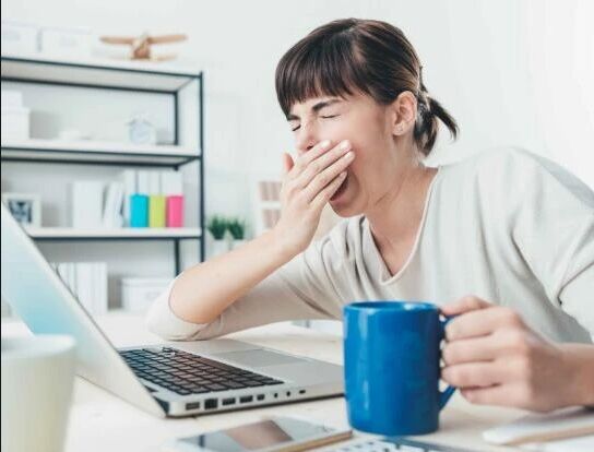 男朋友开车犯困怎么办,老公开车打瞌睡怎么照顾