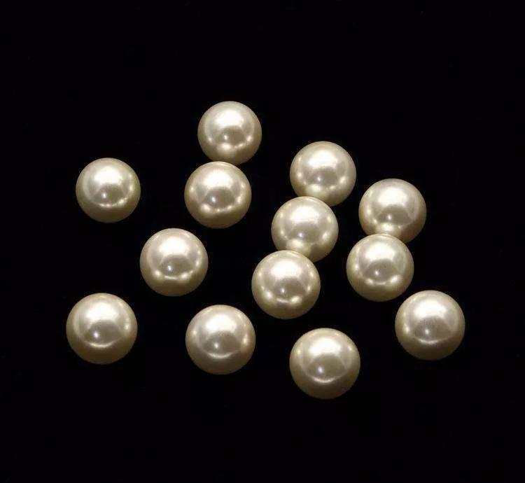 中富婆婆比利时花80万买5克拉白钻,回国一鉴定只值8块?