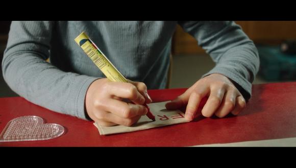 男子遭围殴毒打,男子多次被殴打