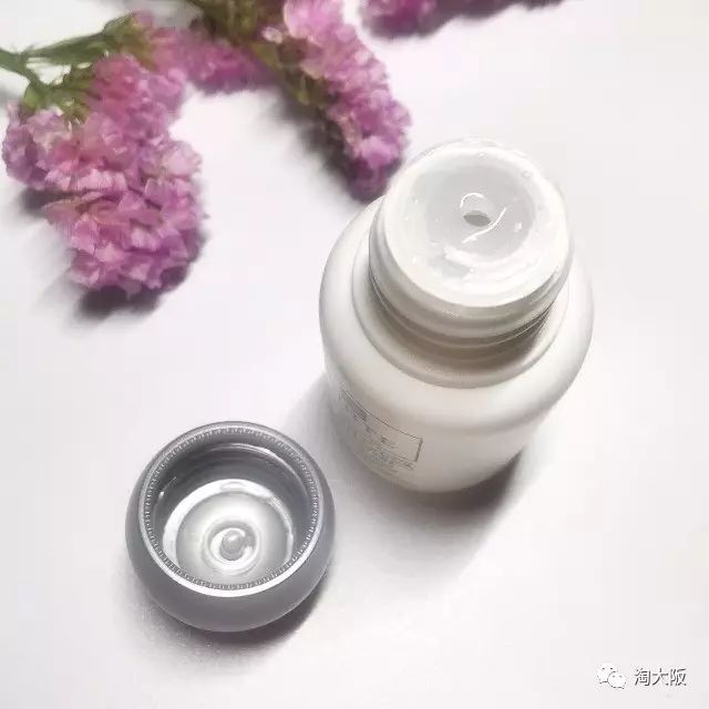 一白遮三丑,这支史上“最便宜”的美白精华,涂全身不肉疼