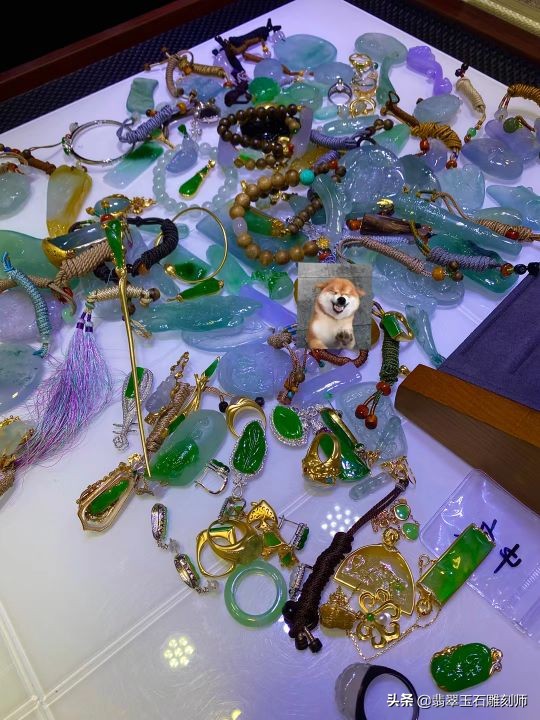 结婚三金买多少克黄金合适,结婚三金是黄金好还是白金好