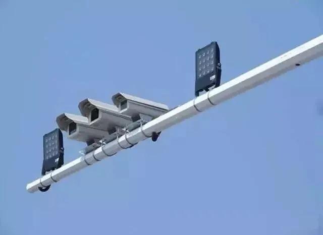 交警启用电子警察前是否要公告,提醒咸宁这4个路段新增电子警察