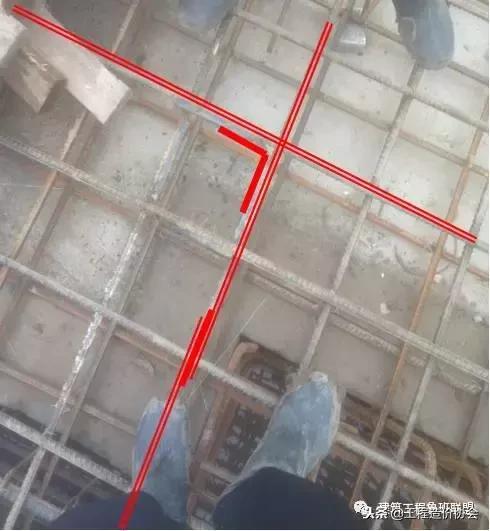 防雷接地施工是土建做还是水电做,超高层建筑施工防雷装置接地电阻