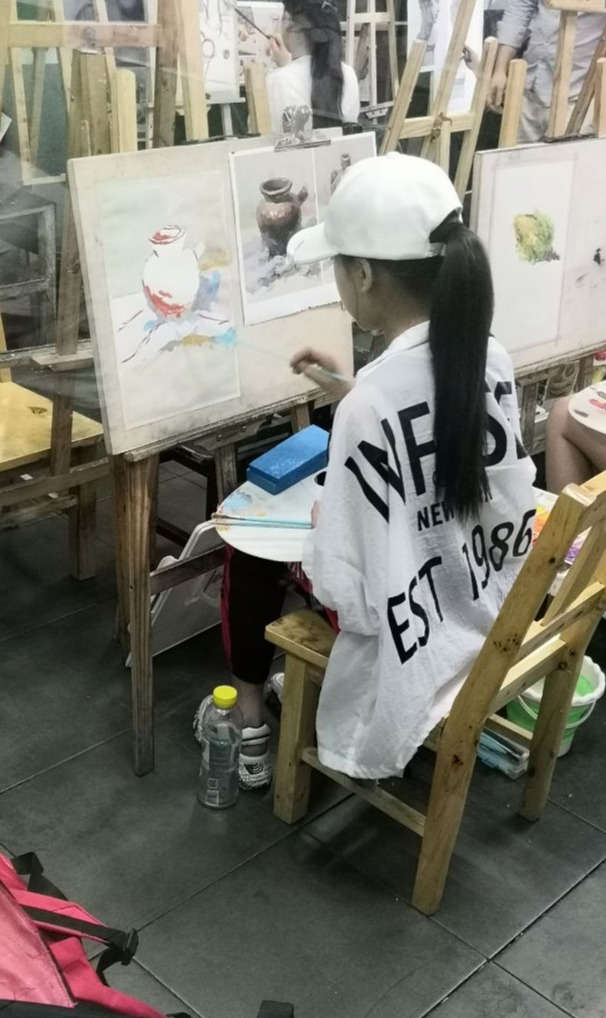 雄飞集团榜样|周俊英:勤勤恳恳、认真负责