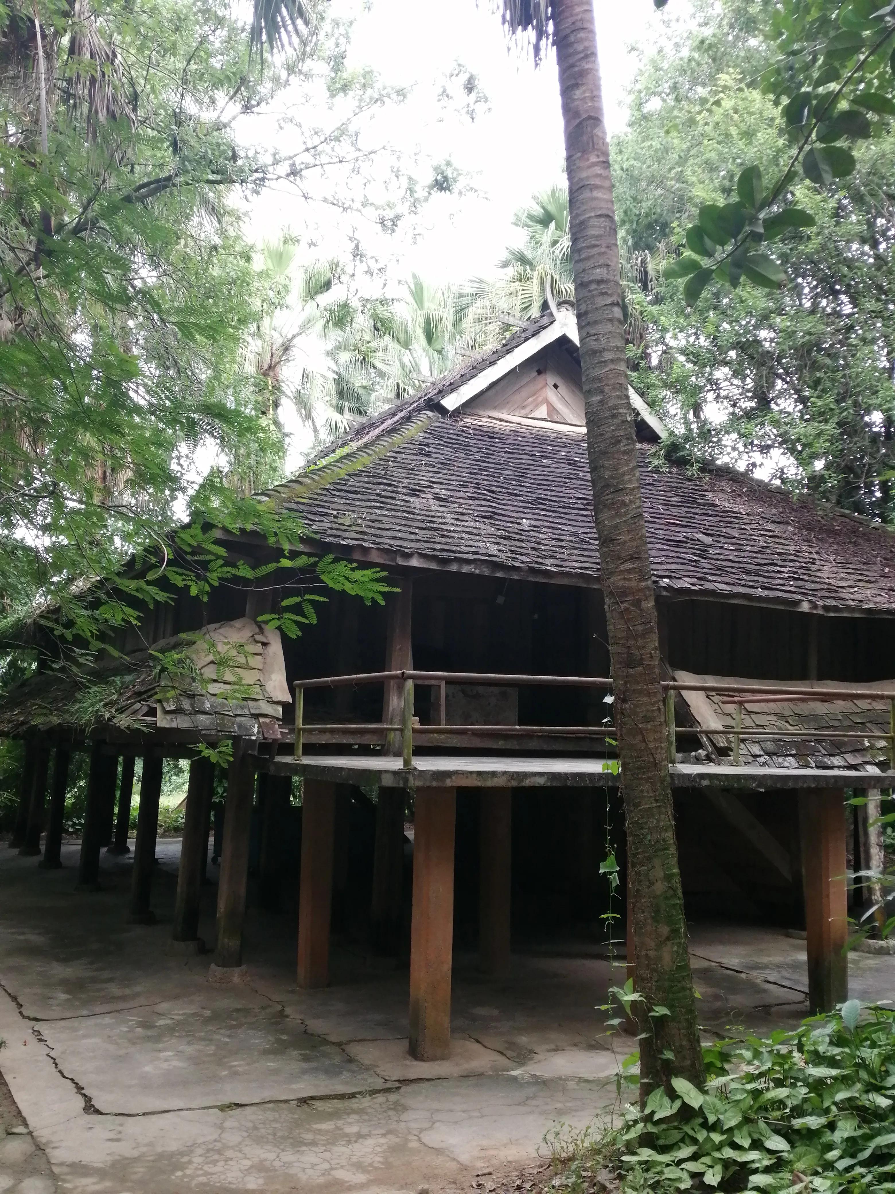 景洪市西双版纳风情园视频,西双版纳景洪市民族风情园