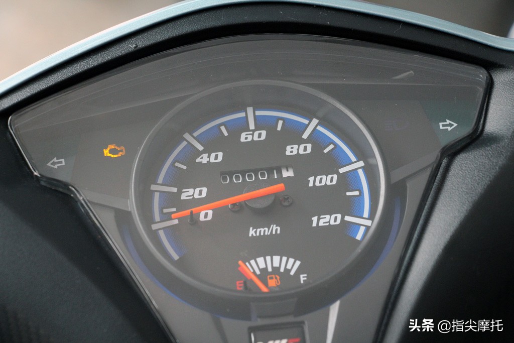 被忽视的都市精灵，经济环保的王野睿御国四电喷摩托车