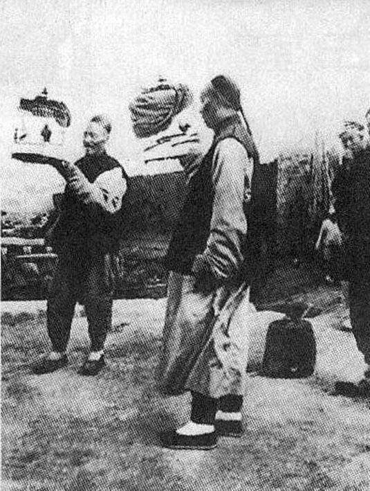 有多风光就有多凄惨：丧钟里的八旗子弟