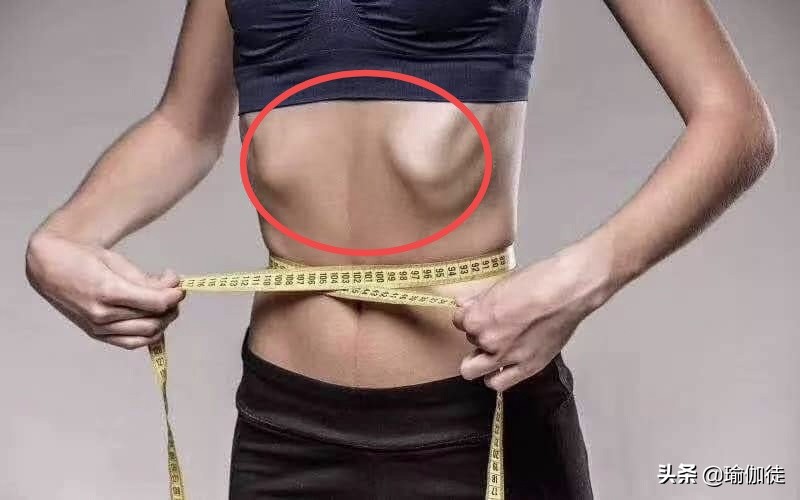 肋骨外翻扩胸运动的正确做法,改善肋骨外翻的运动