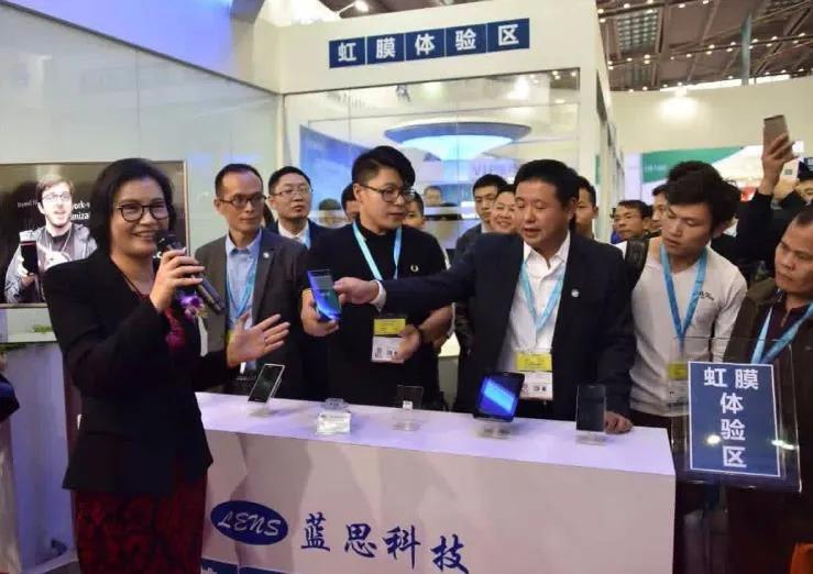 泰州蓝思周群飞,泰州蓝思电子厂夫妻能分到一起吗