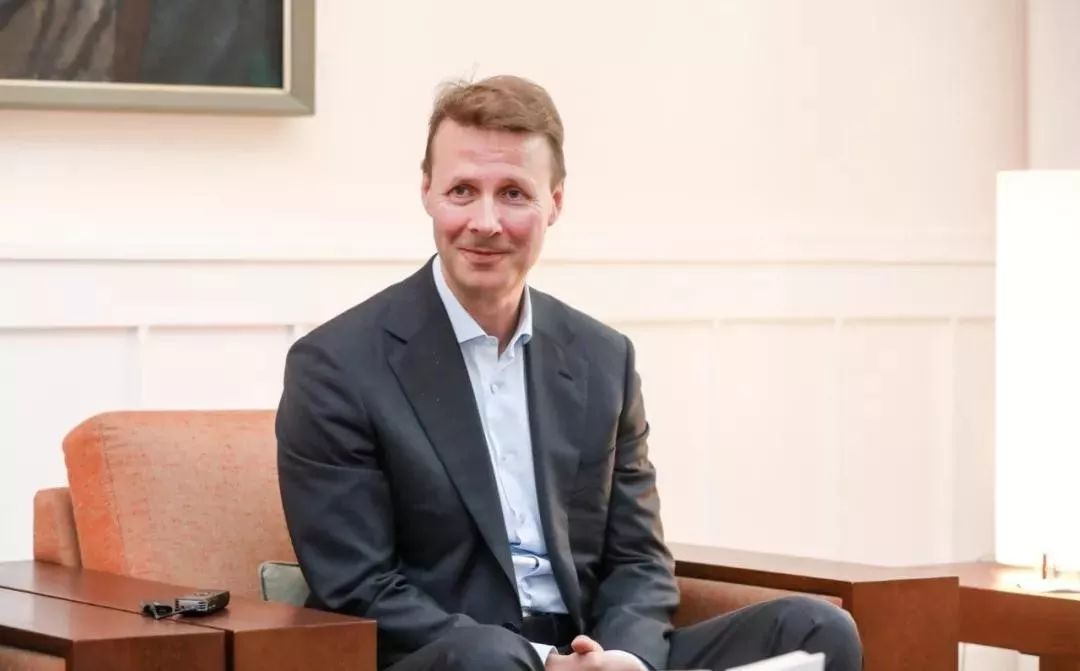 诺基亚败落的原因,行业巨头诺基亚陨落的秘密