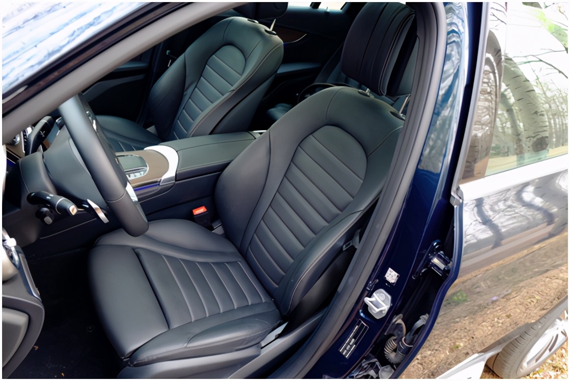 深度试驾奔驰glk300,24款奔驰glc300l豪华7座试驾