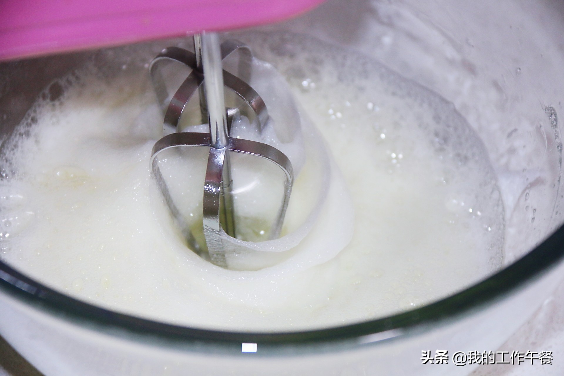 怎么做电饭煲蛋糕不塌陷,电饭煲蛋糕怎么做好吃松软不回缩