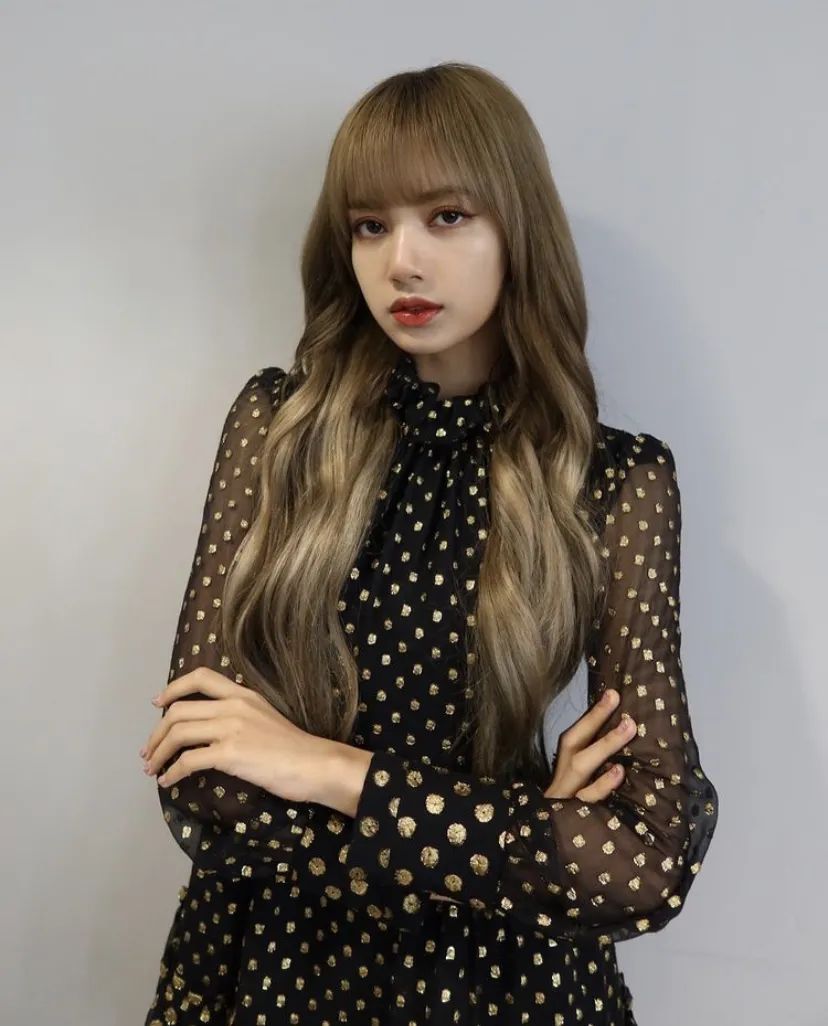 jennie甜酷风穿搭,jennie新造型lisa同款穿搭