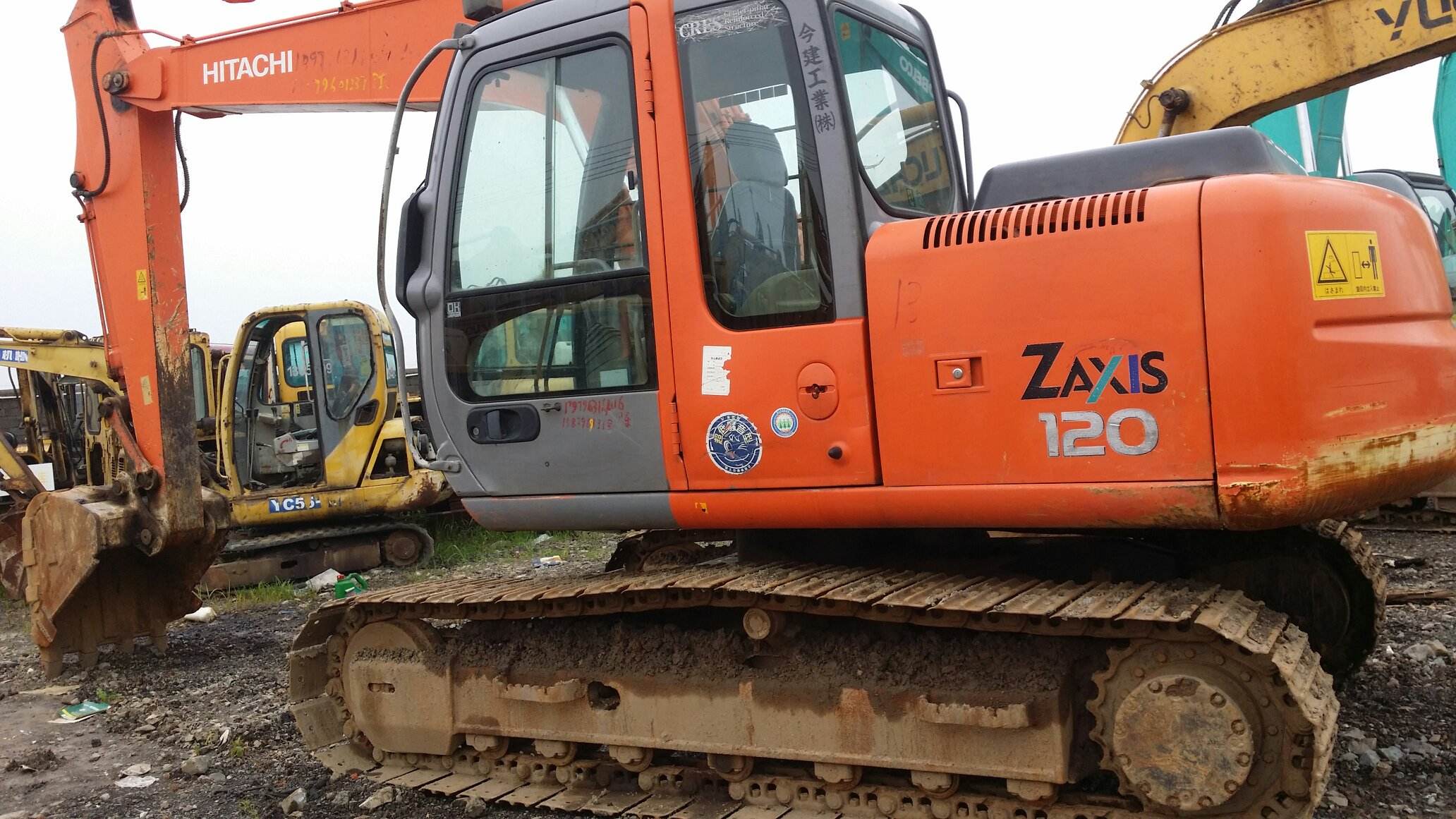 日立挖机哪种机型好,30年老师傅教你怎么选挖机