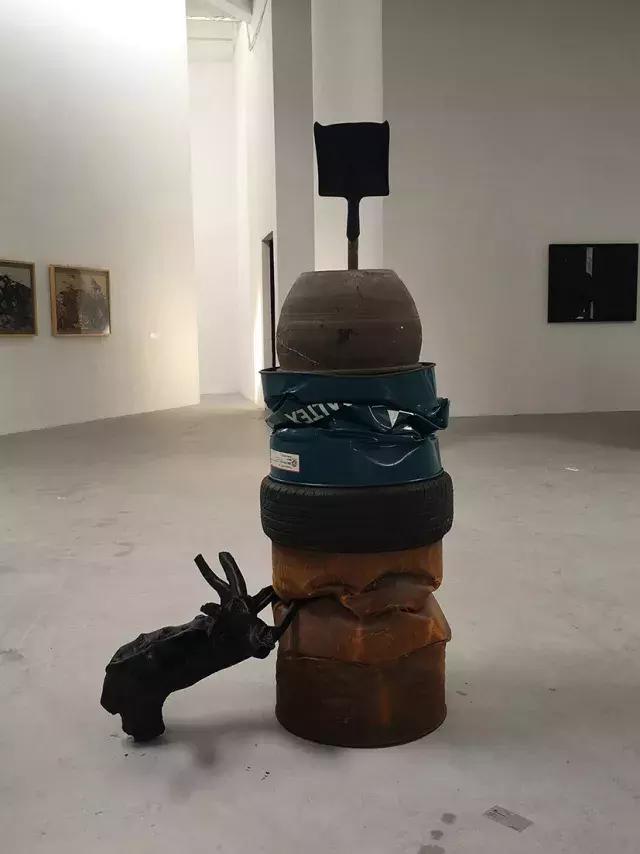 任宏伟|油桶中的褶皱美学