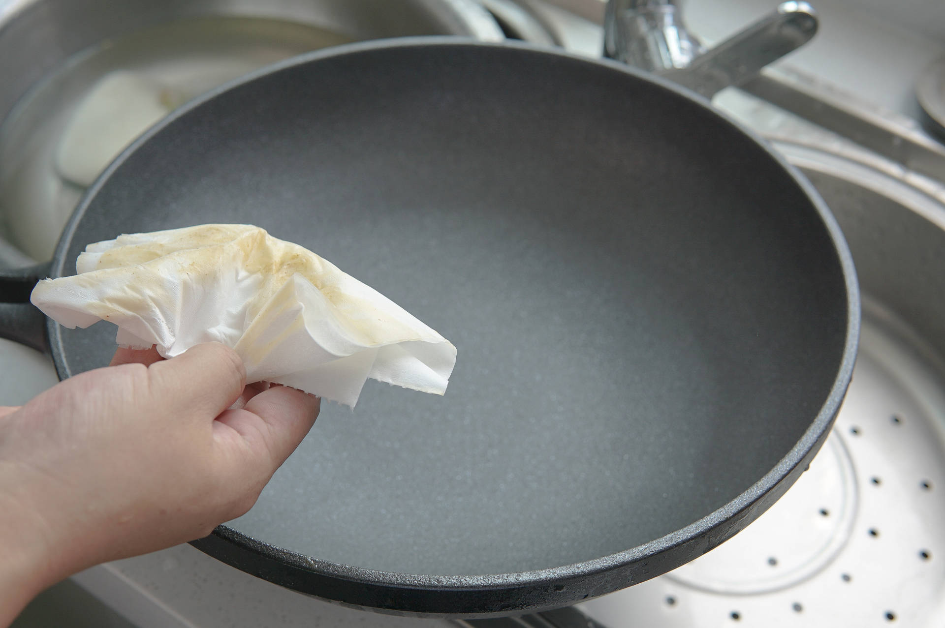 九阳晶钻耐磨不粘锅测评,不粘锅不怕铁铲